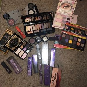 Makeup bundle